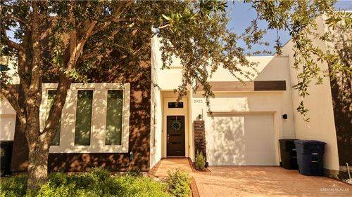 2922 N 50th Ln, McAllen, TX, 78501-0022 | Card Image