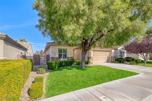 8 Weston Hills Rd, Henderson, NV, 89052-8715 | Card Image