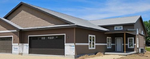 29-3731 Newcastle Drive, Janesville, WI, 53546 | Card Image