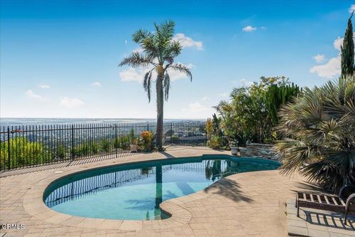 520 E Highland Dr, Camarillo, CA, 93010 | Card Image