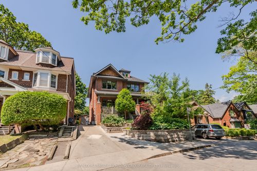 152 Kenilworth Ave, Toronto, ON, M4L3S6 | Card Image