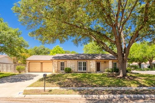 5919 Pineway St, San Antonio, TX, 78247-1438 | Card Image
