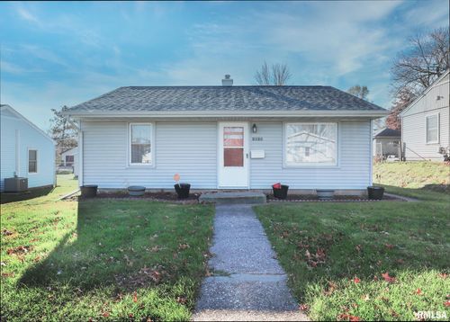 1313 W 38th Place, Davenport, IA, 52806 | Card Image