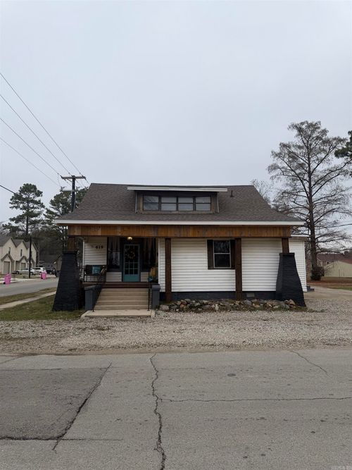619 W Park St, Paragould, AR, 72450-5151 | Card Image