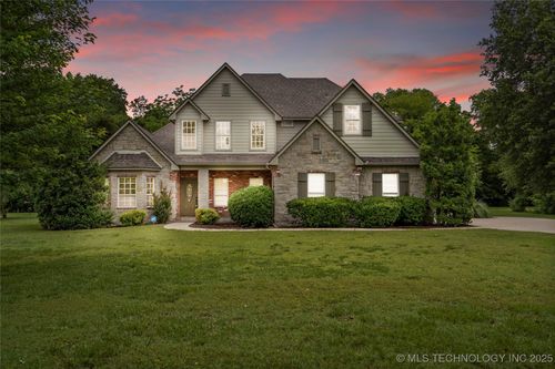13041 E 67th St, Broken Arrow, OK, 74012-9502 | Card Image