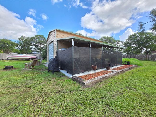 610 E Division St, House other with 3 bedrooms, 2 bathrooms and 3 parking in Edna TX | Image 13