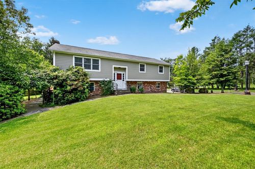 169 Tomahawk St, Yorktown Heights, NY, 10598-6316 | Card Image