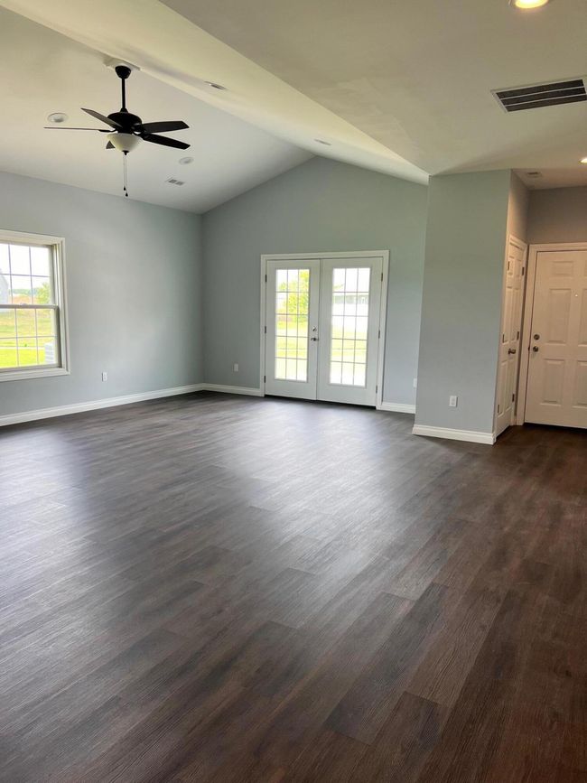 1868 Peachtree Path, Condo with 2 bedrooms, 2 bathrooms and null parking in Stevensville MI | Image 9