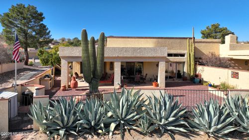 8674 N Arnold Palmer Dr, Tucson, AZ, 85742-9681 | Card Image
