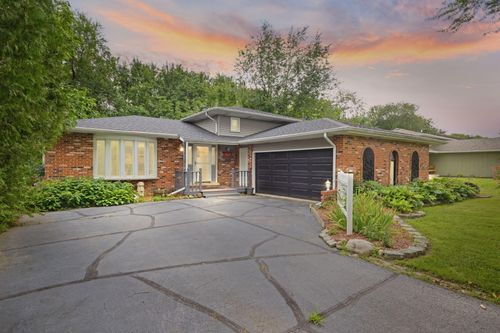 3869 Kingsway Dr, Crown Point, IN, 46307 | Card Image