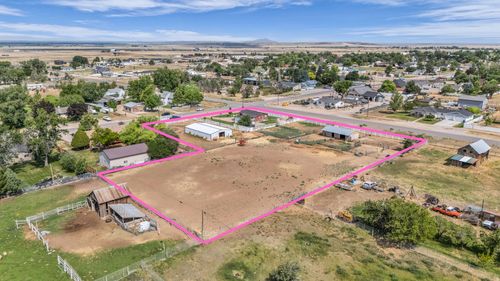 415 S 200 W, Fillmore, UT, 84631-2523 | Card Image