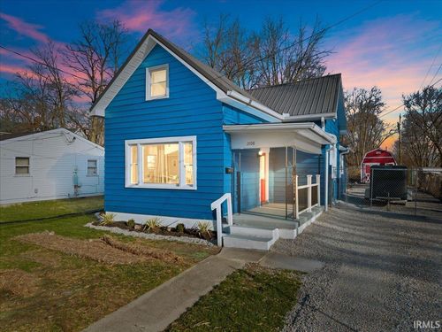 2108 Spring St, New Castle, IN, 47362-3814 | Card Image