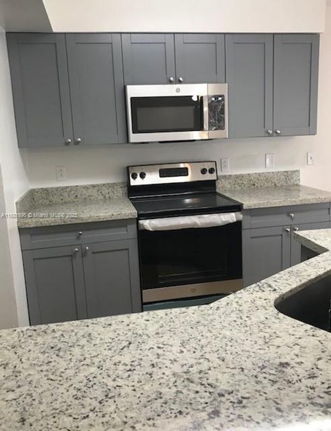 APT-414 - 9999 Summerbreeze Dr, Condo with 1 bedrooms, 1 bathrooms and null parking in Sunrise FL | Image 6
