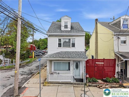 18 S Lehigh St, Tamaqua, PA, 18252-1829 | Card Image