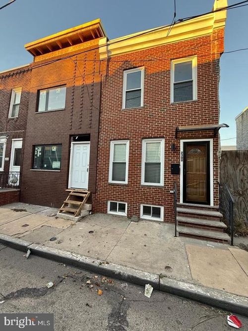 2309 Cross St, PHILADELPHIA, PA, 19146-4102 | Card Image