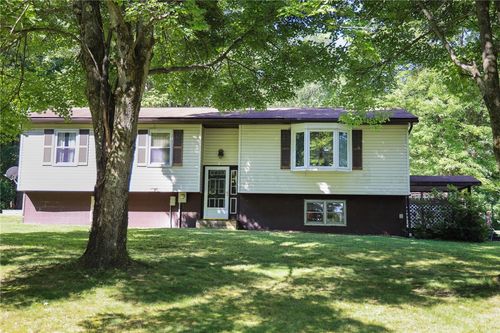 279 Kuzma Rd, West Sunbury, PA, 16061-2917 | Card Image