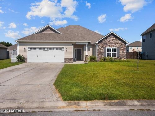 402 Derrick Dr, Sneads Ferry, NC, 28460-3000 | Card Image