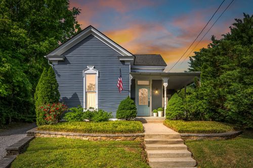 338 3rd Ave S, Franklin, TN, 37064-2620 | Card Image