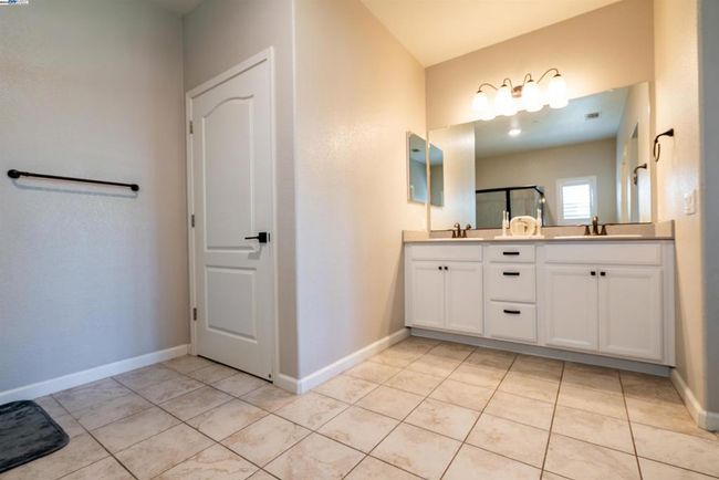 2650 Adams Ln, House other with 3 bedrooms, 2 bathrooms and 2 parking in Manteca CA | Image 19