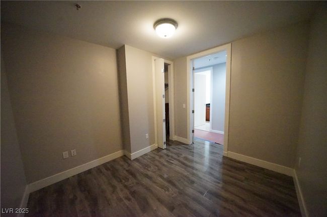 UNIT-804 - 4525 Dean Martin Dr, Condo with 2 bedrooms, 2 bathrooms and null parking in Las Vegas NV | Image 7