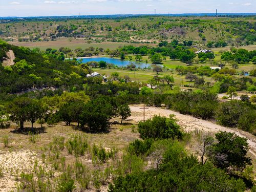 1325 Harper Road, Kerrville, TX, 78028 | Card Image