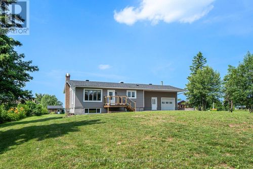 9360 County Road 17 Road, Clarence Rockland, ON, K4K1K9 | Card Image
