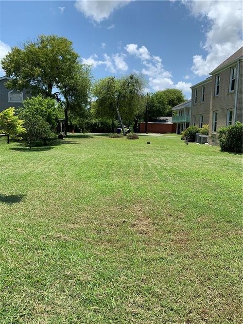 1121 Ocean Dr, Corpus Christi, TX, 78404-2331 | Card Image