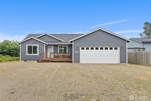 930 Torrisdale Ave Sw, Ocean Shores, WA, 98569-9705 | Card Image