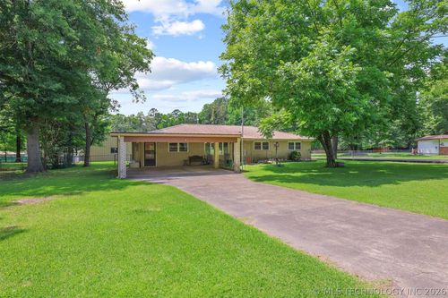 107 Maple St, Broken Bow, OK, 74728-1909 | Card Image