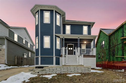 8711 Rosalie Ave, Brentwood, MO, 63144-2027 | Card Image