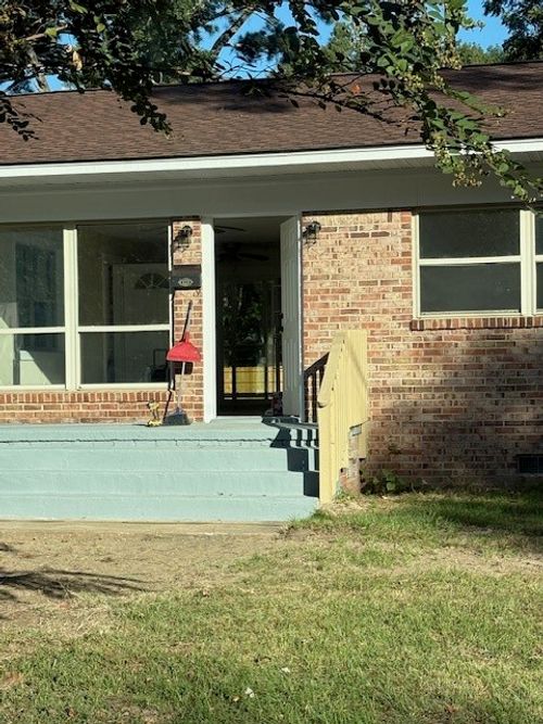 214 Vine St, Dardanelle, AR, 72834-3526 | Card Image