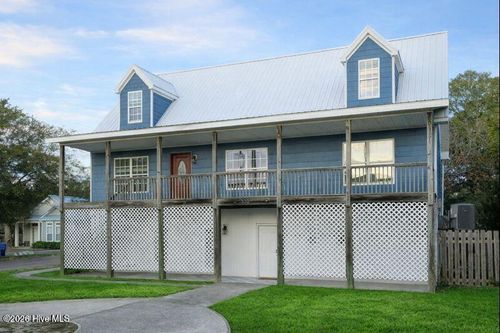 100 Moorefield Dr, Carolina Beach, NC, 28428-4159 | Card Image