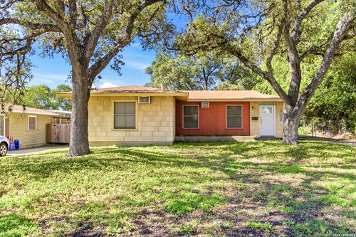 602 Byrnes Dr, San Antonio, TX, 78209-4912 | Card Image
