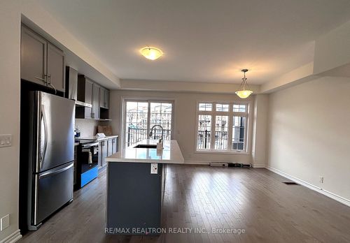 113 Yorkton Blvd, Markham, ON, L6C3L7 | Card Image