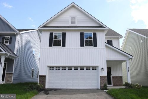 218 Munsee Cir, WINCHESTER, VA, 22602-7948 | Card Image