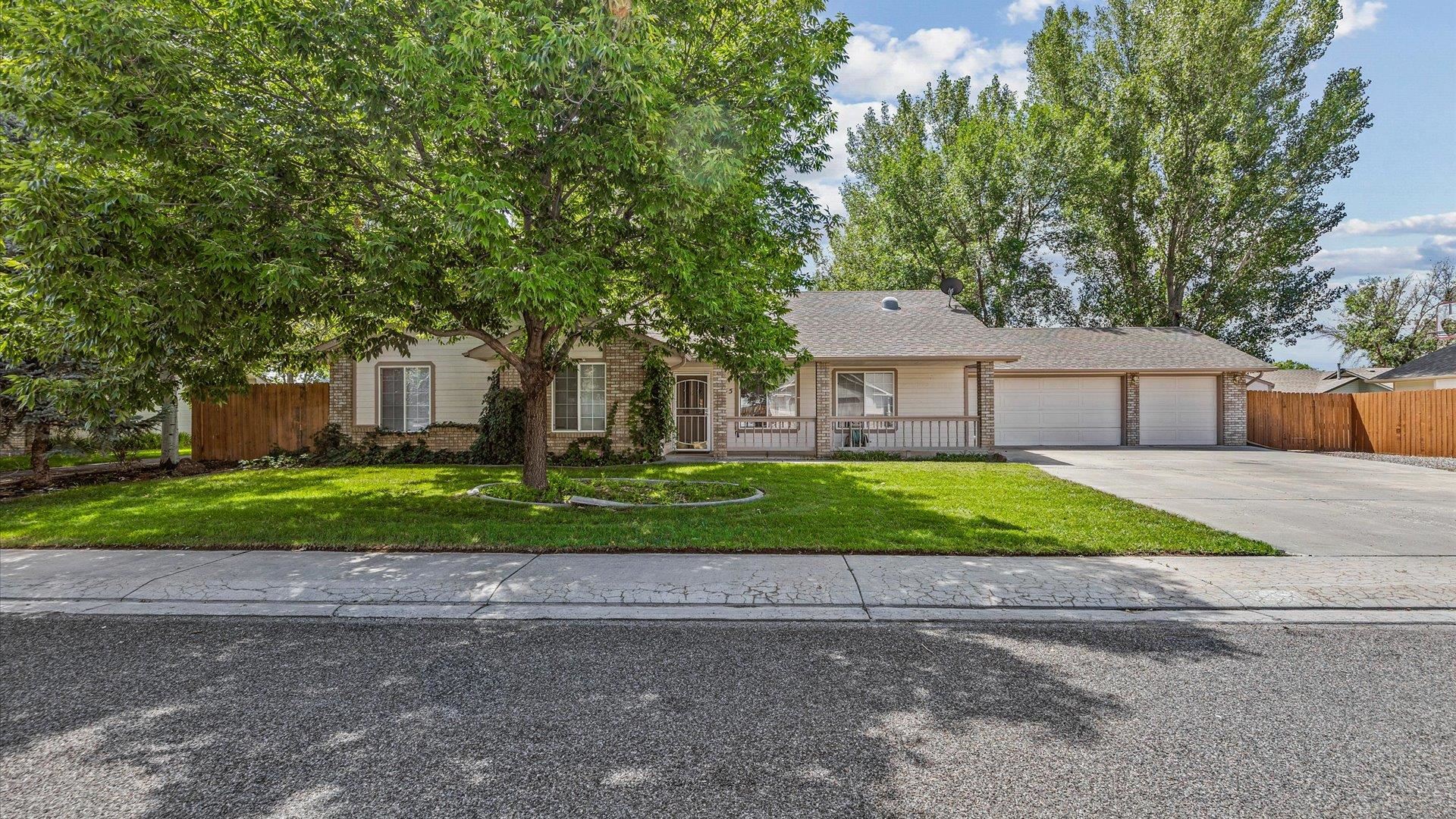 Mccook Ave, Grand Junction, CO 81505