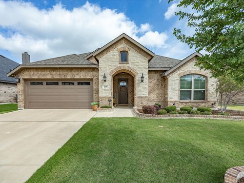 135 Crockett Dr, Waxahachie, TX, 75165-2069 | Card Image