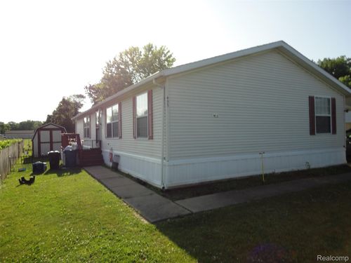 453 Glencoe, Temperance, MI, 48182-1096 | Card Image