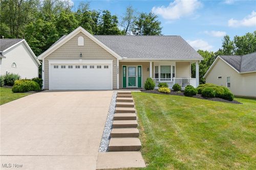 1222 White Stone Cir Ne, Canton, OH, 44721-2483 | Card Image