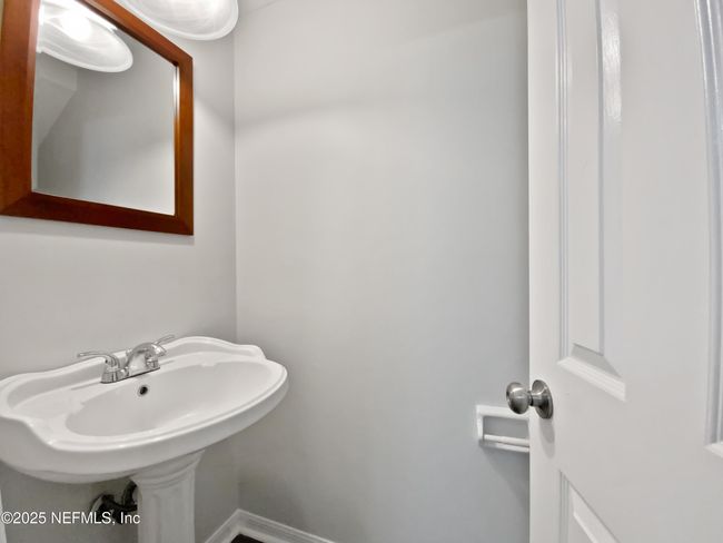 2233 - 7620 Baymeadows Cir W, Condo with 2 bedrooms, 3 bathrooms and null parking in Jacksonville FL | Image 15