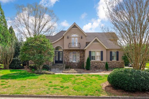 1815 Marthas Bridge Rd, Dalton, GA, 30720-3871 | Card Image