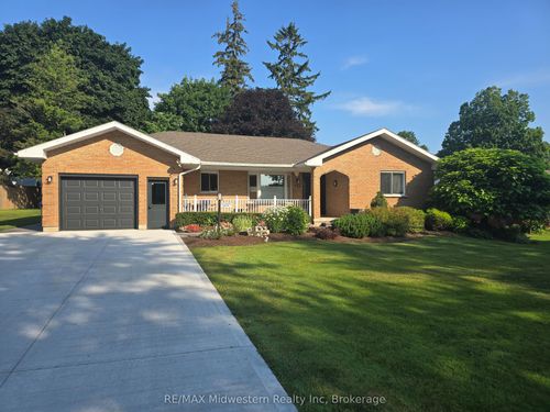 {{alt}} | Card Image