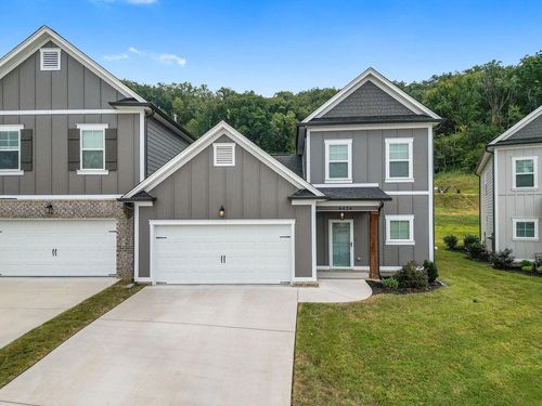 6424 Serenade Ln, Hixson, TN, 37343-6355 | Card Image