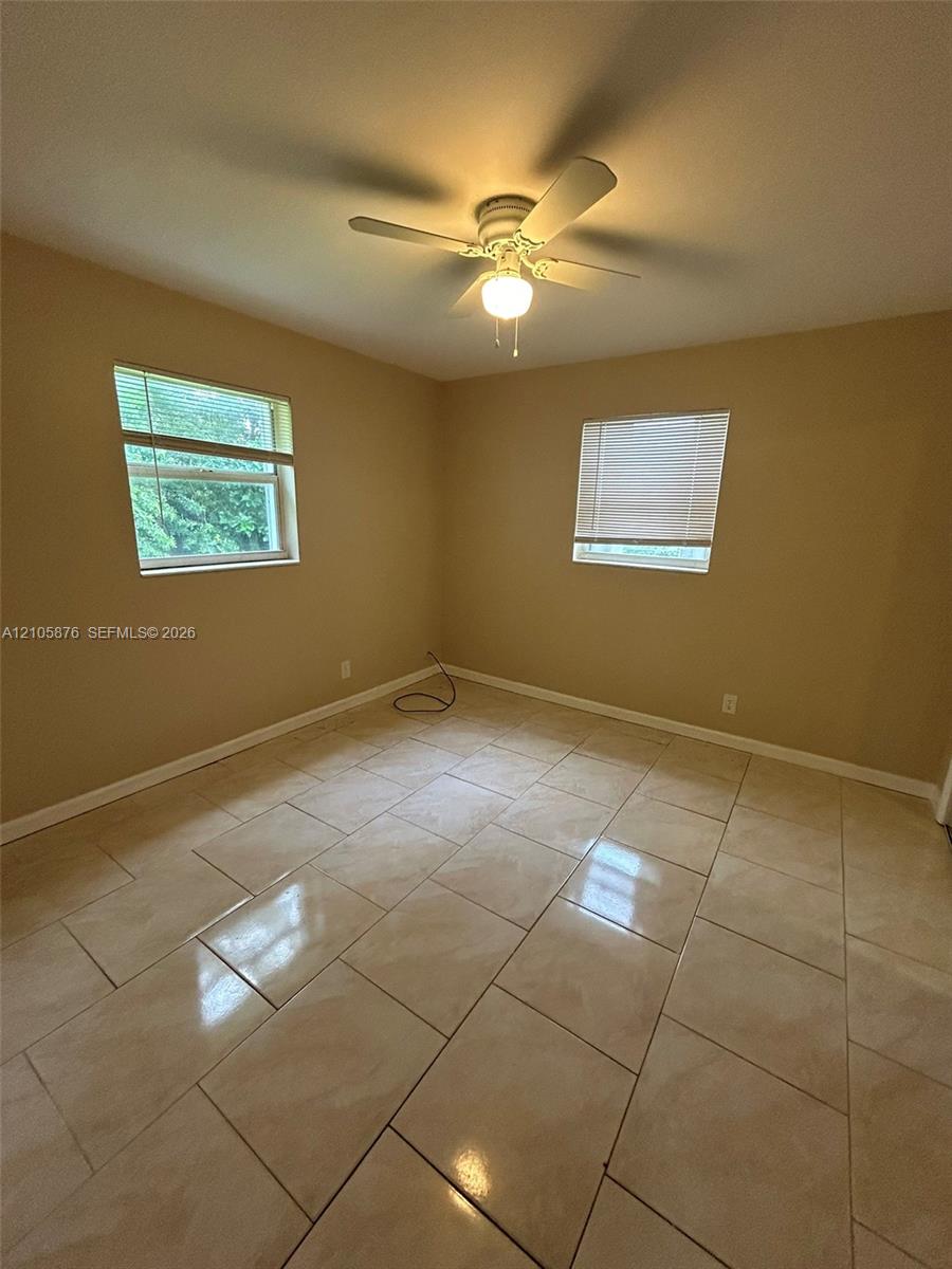 Residential Lease in Riviera Beach 5