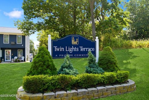 h12-H12 Twinlights Ct, Highlands, NJ, 07732-2019 | Card Image