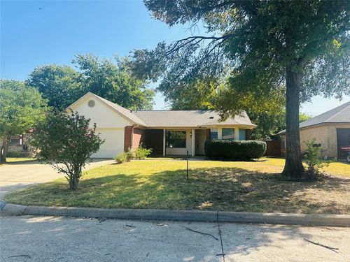 2621 Ozark Dr, Grand Prairie, TX, 75052-4721 | Card Image