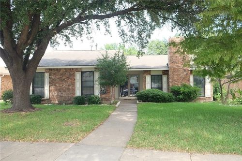 3213 Catalpa St, Garland, TX, 75044-6577 | Card Image