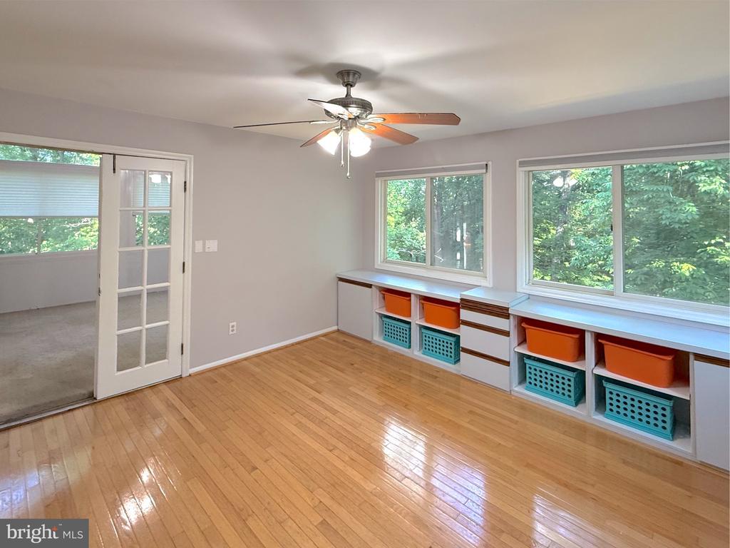 Residential in ELLICOTT CITY 3