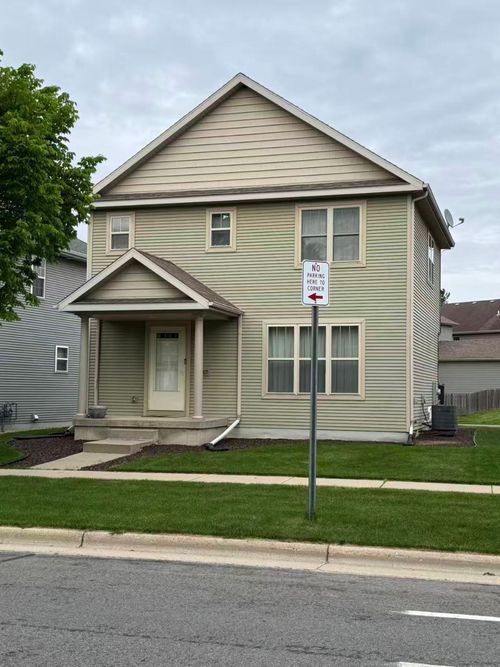 3805 Stonebridge Drive, Madison, WI, 53719 | Card Image