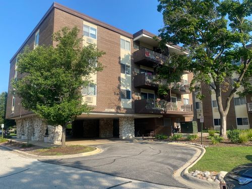 422-1321 S Finley Rd, Lombard, IL, 60148-4369 | Card Image